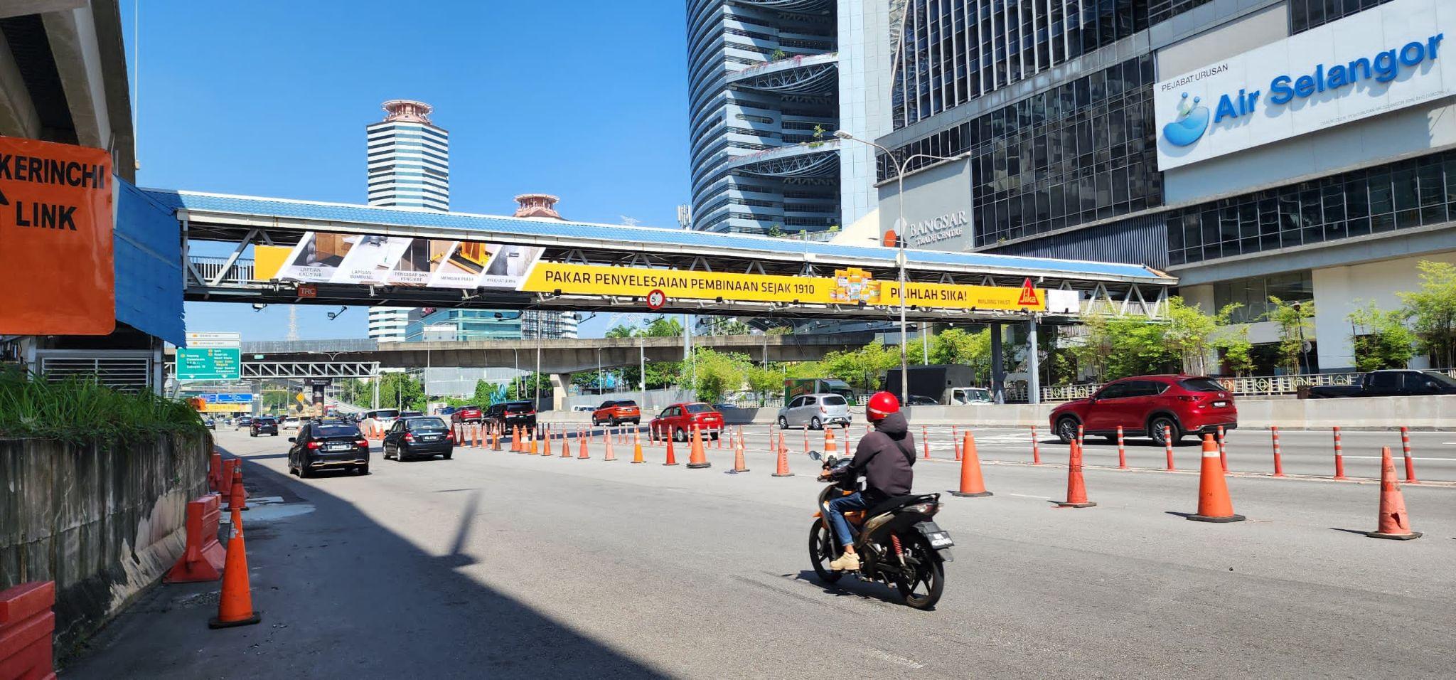 Sika Expressway Gantry